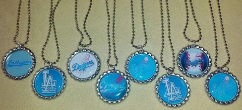 SET OF 8 "LOS ANGELES DODGERS" FLAT BOTTLECAP NECKLACES! party favors Cover