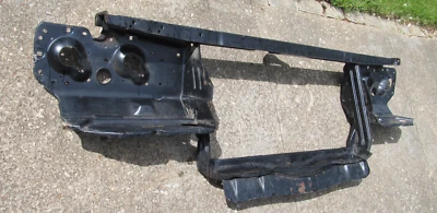 Nuevo de Lote Antiguo 1971 1972 Buick LeSabre Electra RADIADOR NÚCLEO SOPORTE GM 1238981 Foto 1 de 4