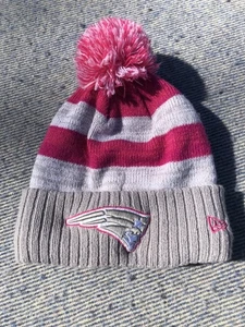 New England Patriots Salute to Service Wintermütze mit Bommel - Bild 1 von 3
