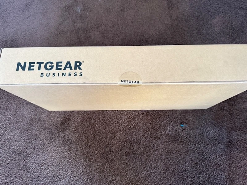 Brand New NETGEAR ProSAFE 16-Port 10-Gigabit Smart Managed Switch XS716T-100NES - Image 1 of 1