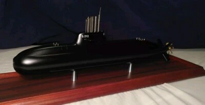 U-Boot Klasse S212 - Harald Fugmann Werft Modell 1:200 - vollendet - Bild 1 von 4
