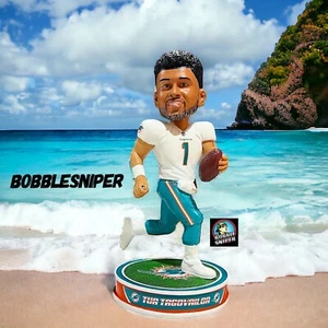 TUA TAGOVAILOA Miami Dolphins “Hero Series" Exclusive NFL Bobblehead - Picture 1 of 9
