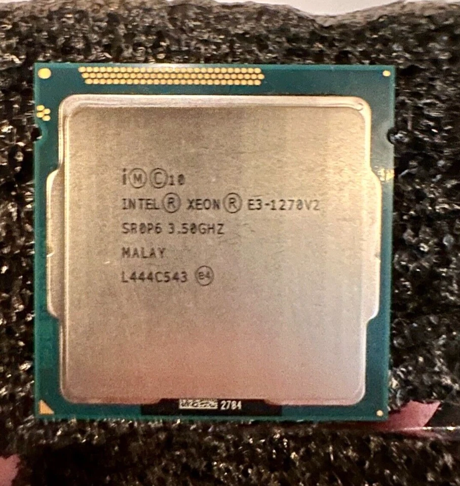 Procesador Intel Xeon E3-1270 V2 cuatro núcleos SR0P6 3,5 GHz 8M 5 GT/s LGA 1155 Foto 1 de 1
