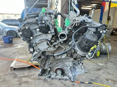 Mercedes-Benz C350 2013 sedán tracción trasera W204 motor V6 M276 (276,957) 3,5 L Foto 1 de 4