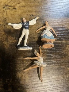 VINTAGE BRITAINS HERALD BALLERINA FIGURES PLASTIC BALLET MALE FEMALE - Picture 1 of 8