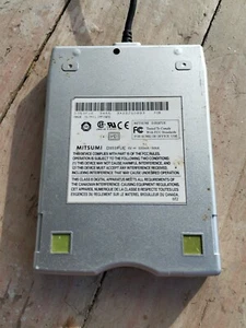 Smart Disk Mitsumi D353FUE USB External Floppy Disk Drive FDUSB-TM2 - Photo 1/4