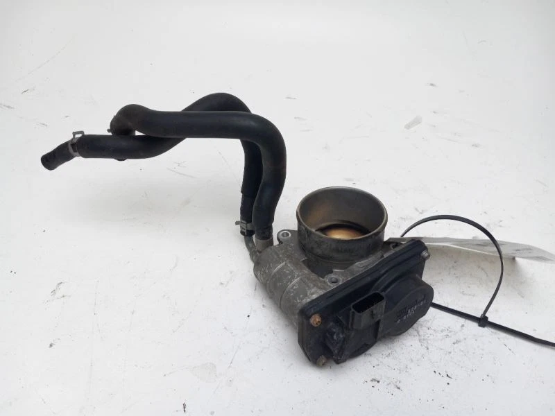 Nissan Rogue 2007-2013 carrocería del acelerador Foto 1 de 4