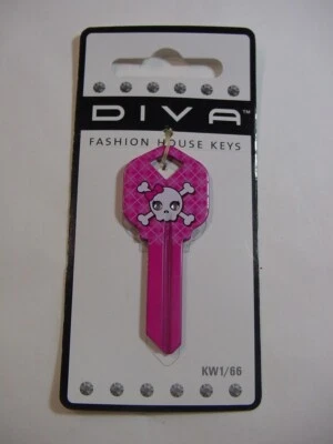 NEW - LOT OF 2 - DIVA FASHION HOUSE KEY BLANK KW1/66 - PINK SKULL & CROSSBONES - Image 1 of 3