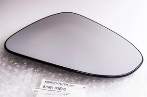 Genuine TOYOTA Auris Corolla Verso 2012-2019 LH Left Mirror Glass - 87961-02E50 - Picture 1 of 1