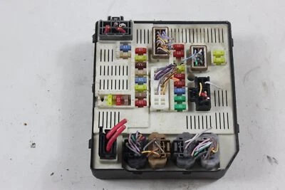 Scatola fusibili RENAULT MEGANE III Grandtour KZ0/1 284B60008R 1.5 26668401 - Immagine 1 di 3