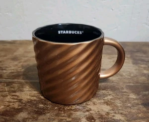 Starbucks 2024 Copper Bronze Swirl Ceramic Coffee Tea Mug Cup 14 oz Excellent - Picture 1 of 6