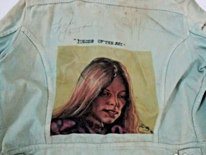 Vtg. Signed LINDA RONSTADT & EMMYLOU HARRIS Aqua LEE Jean Jacket & Pair of Jeans - Picture 1 of 16