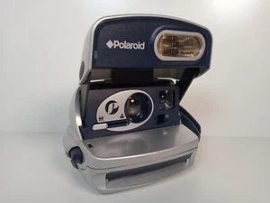 Polaroid P600 Camera - Retro Photography - Picture 1 of 9