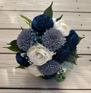 Bouquet da Sposa Blu Navy Grigio Bianco Sola Legno Artificiale Matrimonio Fiori Sposa - Foto 1 di 16