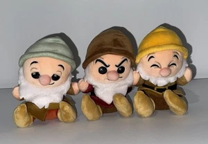 Disney Parks World Wishables Snow White Seven Dwarves Sleepy Grumpy Sneezy - Picture 1 of 5