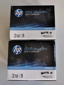 HP LTO-5 Ultrium RW Data Cartridge 3TB 5er Pack C7975A Brandneu *Zwei Packs* - Bild 1 von 2