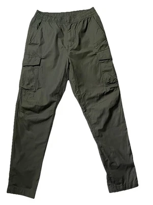 Pantalones cargo utilitarios sin forro verde oscuro Nike Sportswear para hombre talla M DD5207-355 Foto 1 de 4