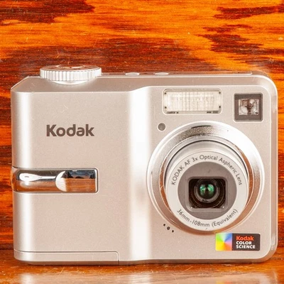 Kodak Easyshare C633 6.1MP Digital Point & Shoot Camera Tested Working - Image 1 of 4