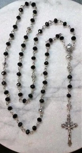 First Holy Communion Rosary Hand Made Black & White Glass Crystals-Catholic - Picture 1 of 1