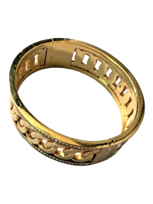 Precioso brazalete Henri Bendel, diseño de cadena tallada con detalles de circonita cúbica Foto 1 de 2