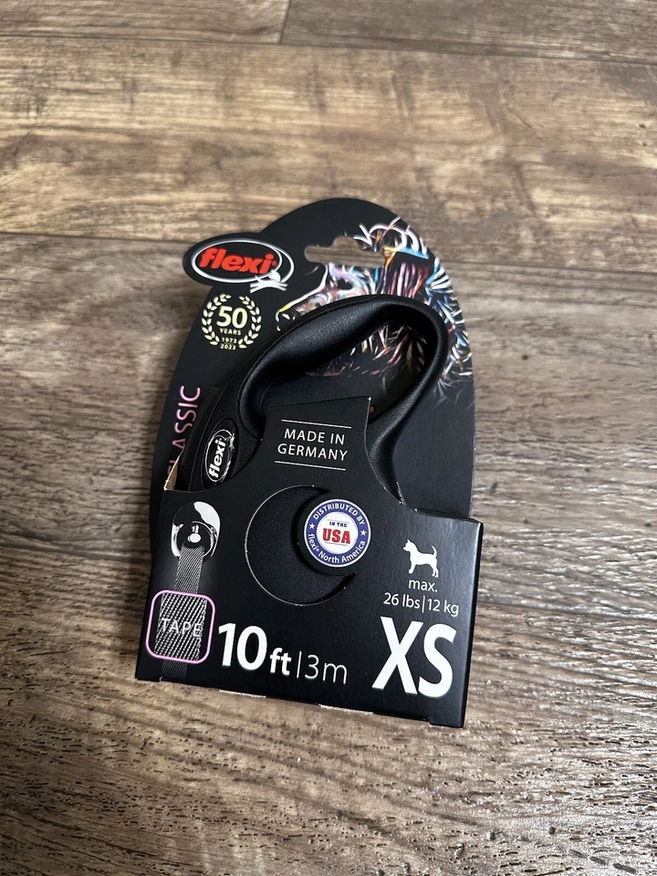 Flexi NEW Classic Dog Leash Retractable for SMALL Pet 0-33 lb BLACK 16 feet - Image 1 of 1