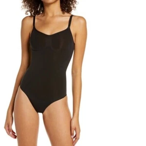 Skims Sculpting Bodysuit with Snap in Onyx in XXS/ XS - Picture 1 of 5