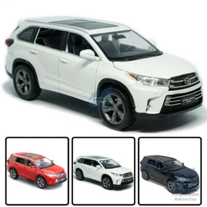 1:32 Toyota Highlander Model Car Alloy Diecast Toy Vehicle Collection Kids Gift - Picture 1 of 15