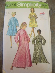 SIMPLICITY 9074 Vintage CUT SEW PATTERN Misses BATHROBES Sz 14 36" bust 1970 - Picture 1 of 1