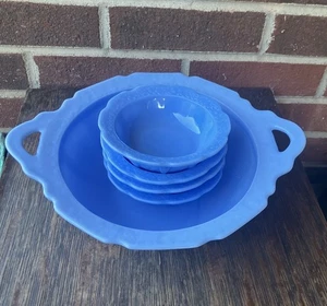 Vtg Jeannette CHERRY BLOSSOM Delphite Blue Handled Round Bowl & 4 Custard Bowls - Picture 1 of 6