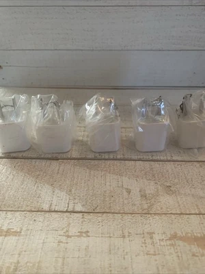 Lot Of 5 New Genuine Apple A1265 USB AC Power Charger Wall Adapter 5W 1.0A VG - Image 1 of 4