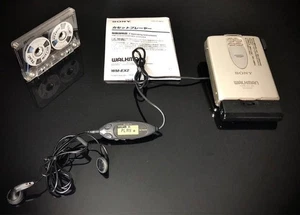 Walkman vintage Sony WM-EX2 lettore cassette argento Giappone revisionato testato funzionante - Foto 1 di 6