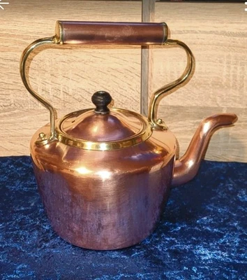 Antique Copper & Brass Kettle 22cm Tall with brass Handle   - Image 1 of 2