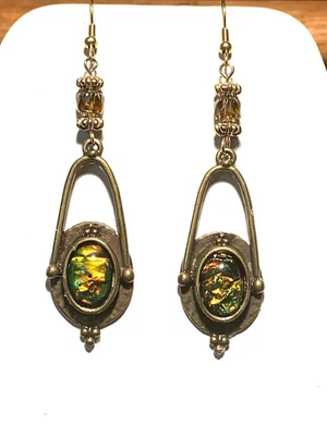 NEW ITEM* HANDCRAFTED EGYPTIAN RARE FIERY VOLCANO GLASS OPAL DROP EARRINGS-NEW.g - Image 1 of 4