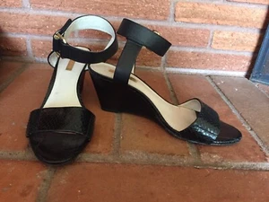 Louise et Cie Women’s  Black Wedge Open Shoes/Sandals Ankle Strap Sz 8 1/2M - Picture 1 of 7