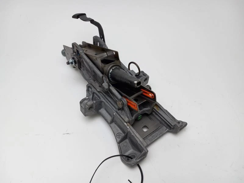 Columna de dirección para Ford Taurus 2015-2019 Foto 1 de 4