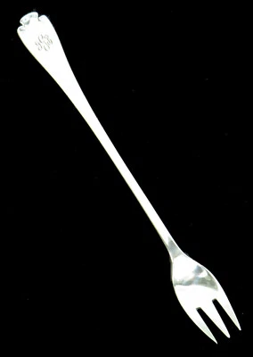 TIFFANY & CO PLATA ESTERLINA FLAMENCO 6" OSTRA TENEDOR DE CÓCTEL Foto 1 de 4