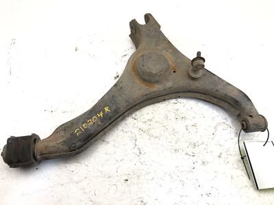 95-01 Suzuki Swift Passenger Brazo de control inferior trasero derecho OEM delantero brazo en A trasero Foto 1 de 4