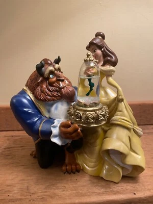 Disney La Bella y la Bestia Globo de Nieve Rosa en Cúpula Caja de Música Foto 1 de 4