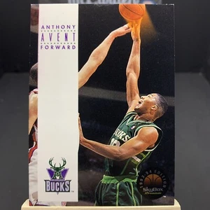 1993-94 Skybox Premium Anthony Avent #108 Milwaukee Bucks - Picture 1 of 2