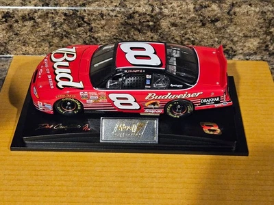 Chevrolet Monte Carlo 2002 Revell 1:24 Dale Earnhardt Jr Budweiser Foto 1 de 4