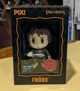 Thrilljoy Pix! Herr der Ringe Frodo Hot Topic Exclusive - Bild 1 von 6