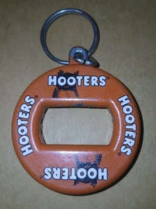 Vintage Hooters orange Flaschenöffner Schlüsselanhänger Schlüsselanhängsel - Bild 1 von 2