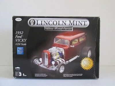 TESTORS ULTRA METAL 32 FORD TUDOR 1/24 DIE-CAST MODEL KIT BOYS GIRLS 8 UP - Image 1 of 3