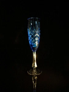 Flauto champagne Faberge Odessa blu cielo 9 3/8" H per 2 1/8" sul bordo - Foto 1 di 1