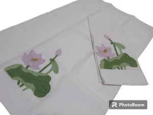 2er Set Servietten Lilie Pad Blume bestickt Applikation Tischset weiß - Bild 1 von 8
