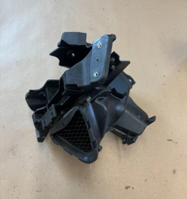 CAWASAKI NINJA ZX6R ZX636 RAM 19-23 TUBO DE ADMISIÓN DE AIRE CONDUCTO FABRICANTE DE EQUIPOS ORIGINALES #0204 Foto 1 de 4