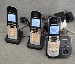 Panasonic KX-TG6823 Bezprzewodowa stacja bazowa telefonu DECT z AB + 3 słuchawkami - Zdjęcie 1 z 12
