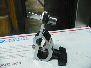 UCHWYT LUSTERKA DO JUMP SEAT CB ANT ALUMINU Z OTWOREM 3/8" 24 KOŁKI 1/2" - Zdjęcie 1 z 6