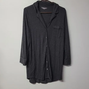 Camiseta de dormir Victoria's Secret gris carbón abotonada manga larga pijama top M - Imagen 1 de 4