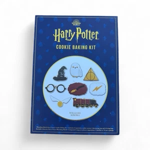 Williams-Sonoma Harry Potter Baking Kit Cookie Cutters WIZARDING WORLD - Picture 1 of 7